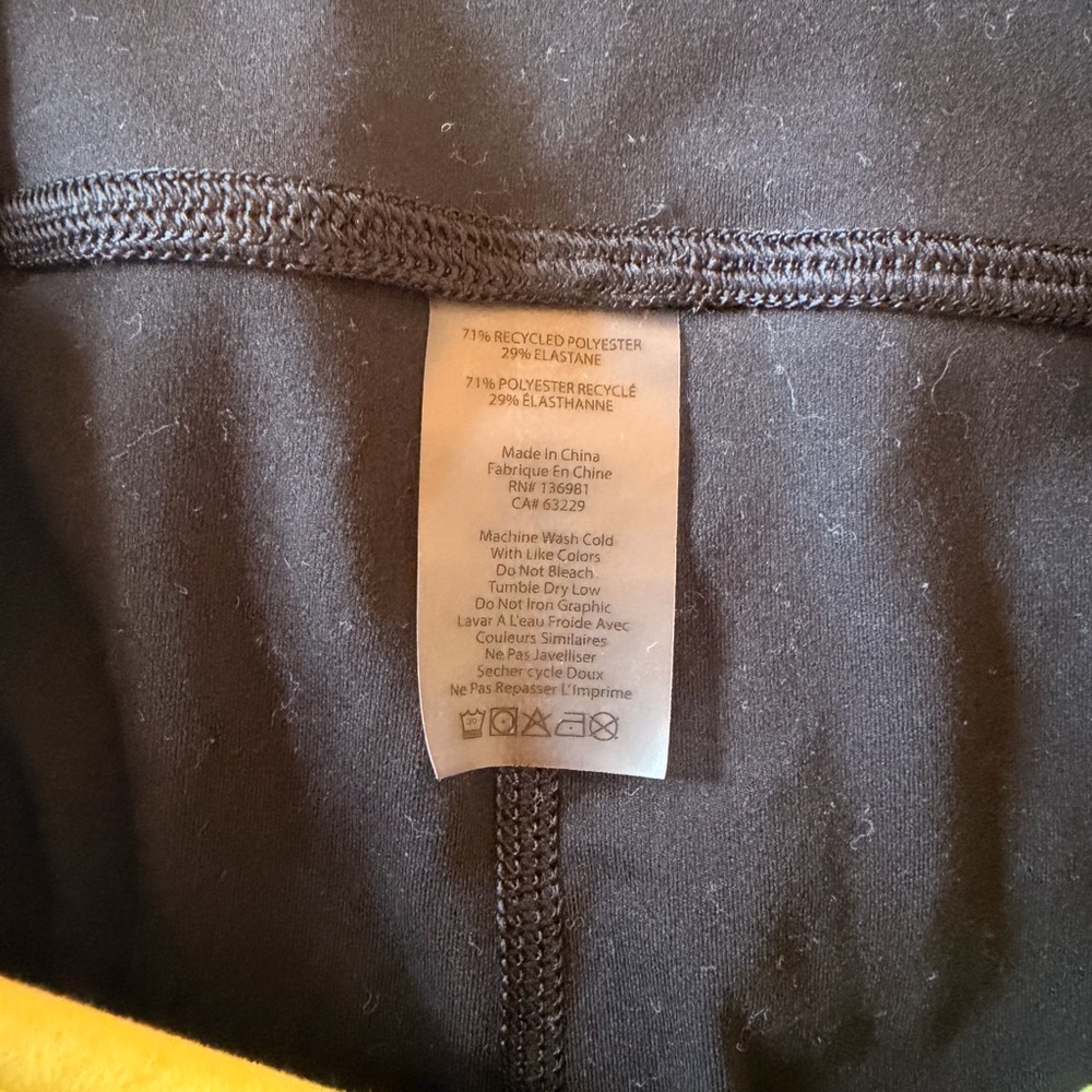 Spiritual Gangster Helena Bra and Kaia Legging Set - Picture 9 of 10